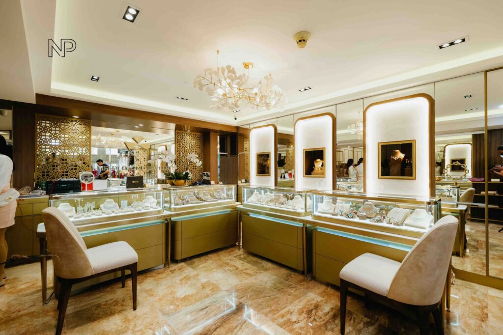 Mei Diamond Jewelry’s newest boutique is located at The Peninsula Manila.