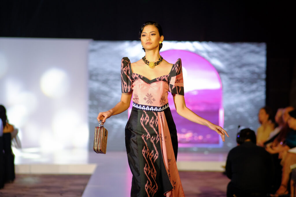 Archipelago fashion show: Kaayo Modern Mindanao